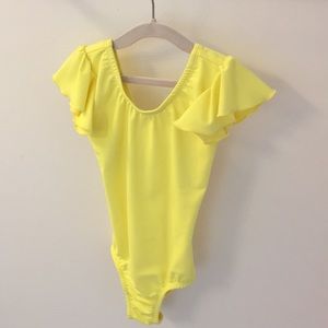 Dance leotard with flutter sleeves